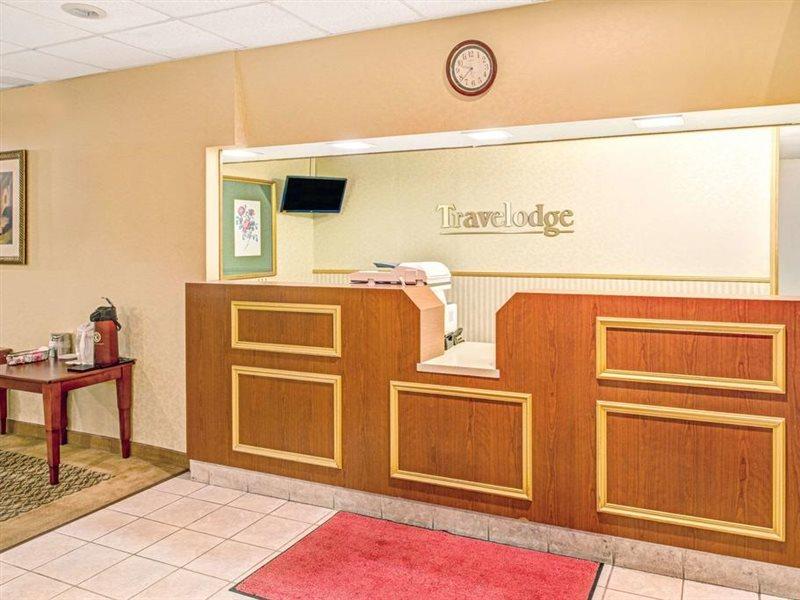 Travelodge By Wyndham Lincoln Airport I-80 Exterior photo